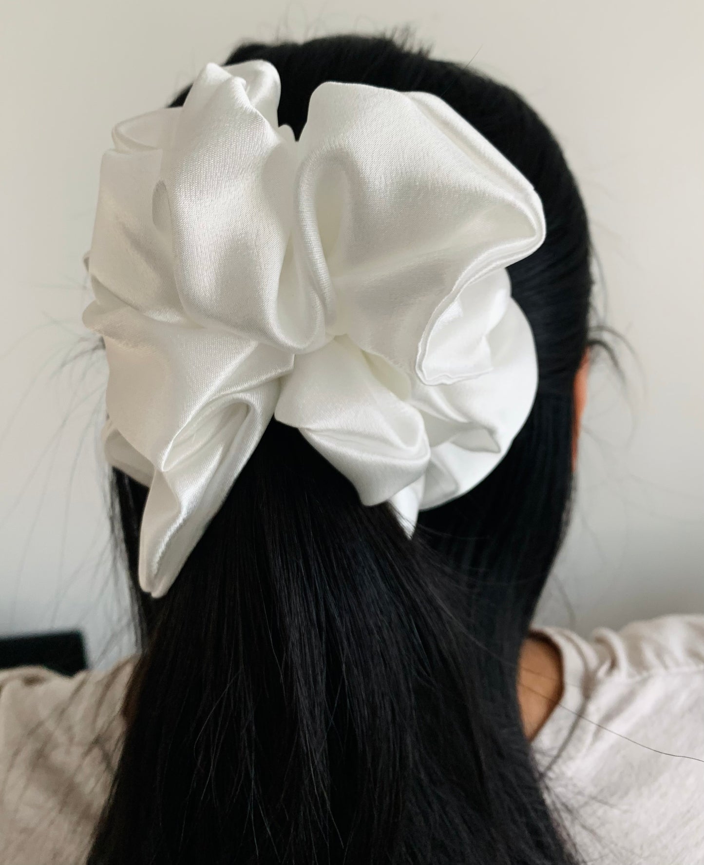 IVORY WHITE ~ Extra Large Scrunchie